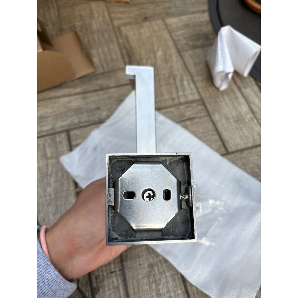 Modern Toilet Paper Holder‎ Wall Mount Bathroom Tissue Roll Dispenser